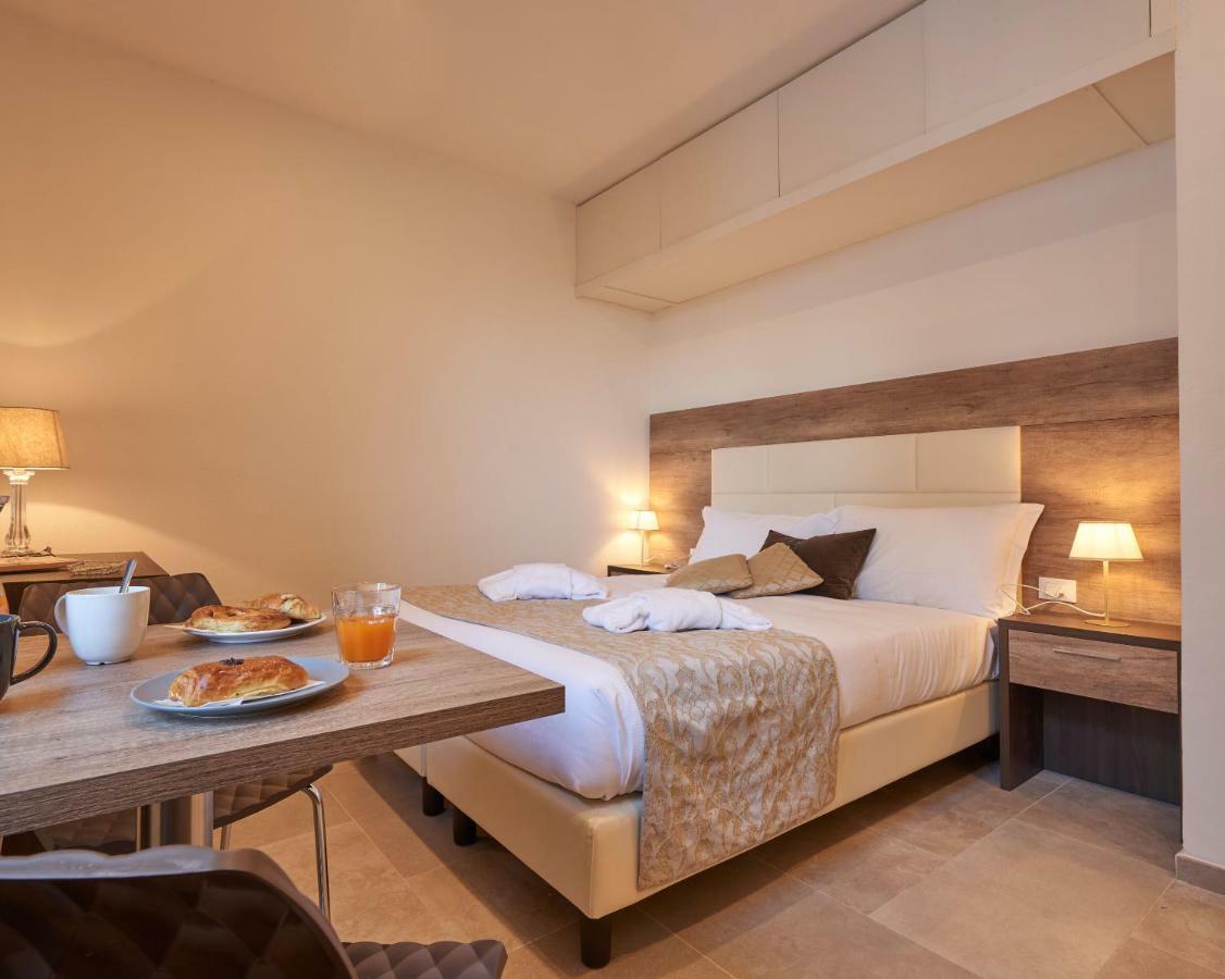 Suites Cavour 34 By 360Rentals Florence Exterior photo